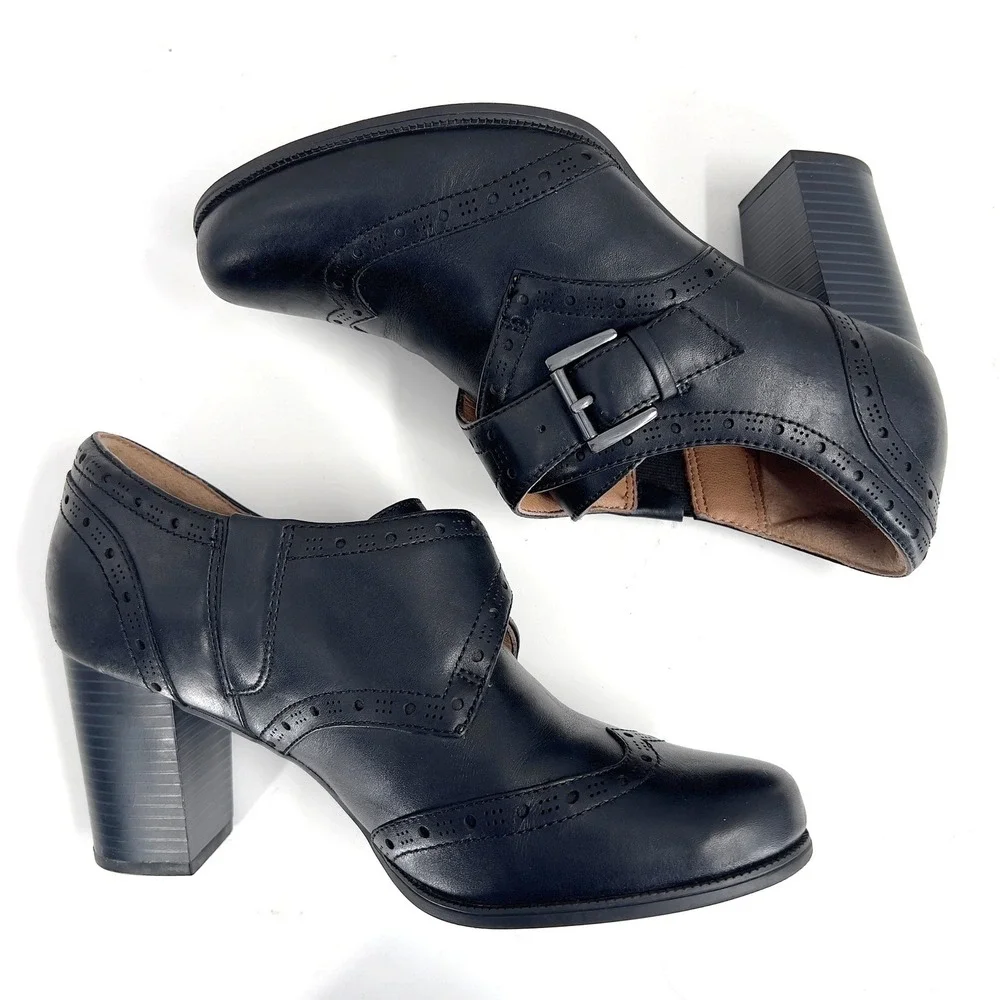Clarks Artisan Womens Wingtip Brogue Monk Strap Heeled Black‎ Leather Booties  8